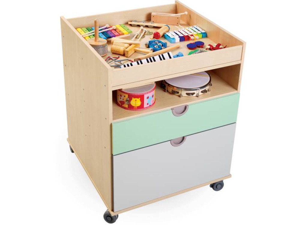 Cubo. Cabinet with musical instruments