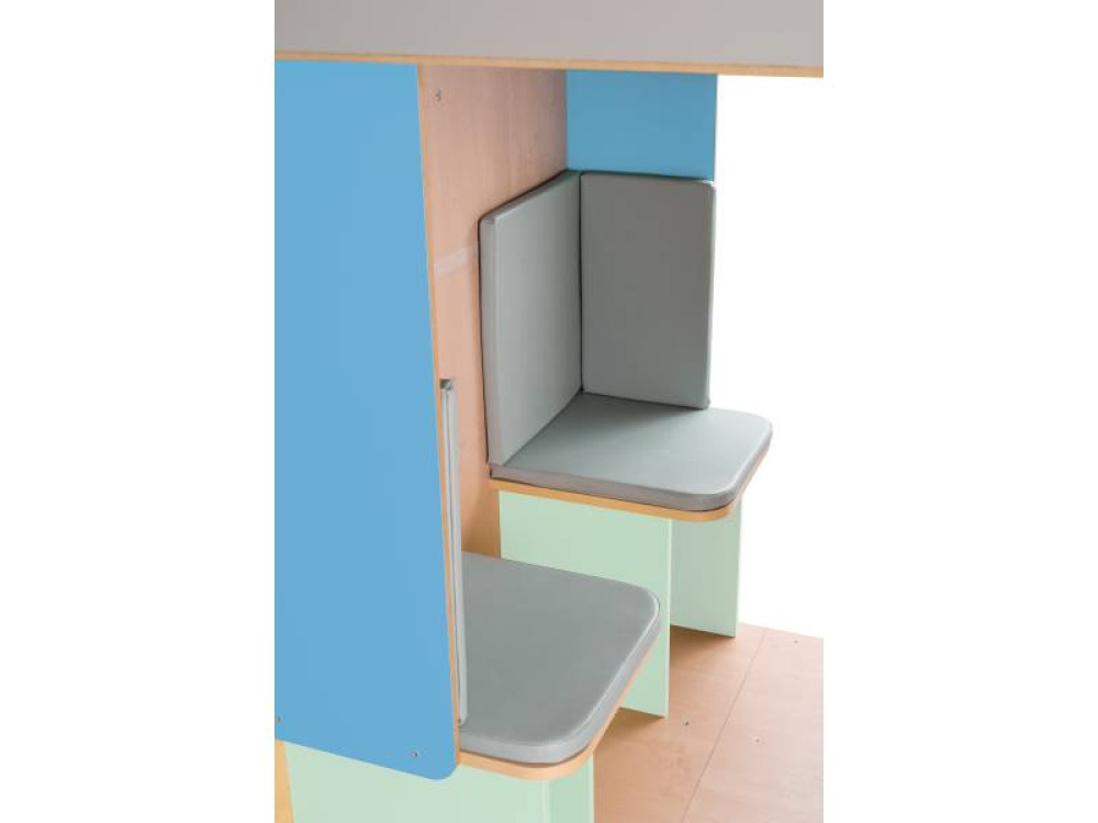 Cubo Maxi Hiding House with corner seats