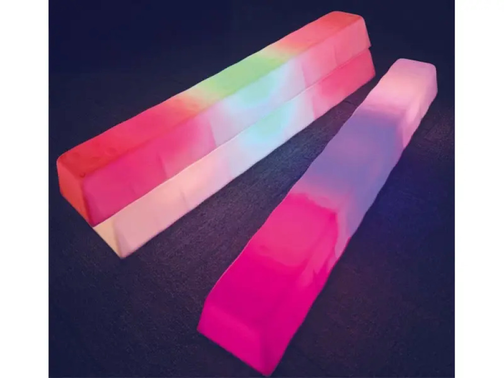 Illuminated balance track