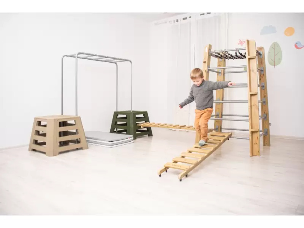 Wooden climbing ladder
