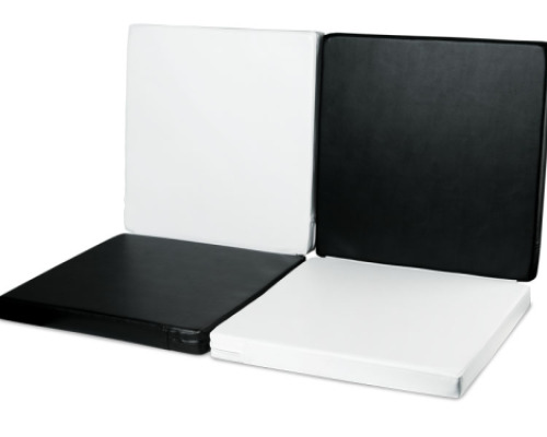 Foldable 4-part mattresses. Black and white