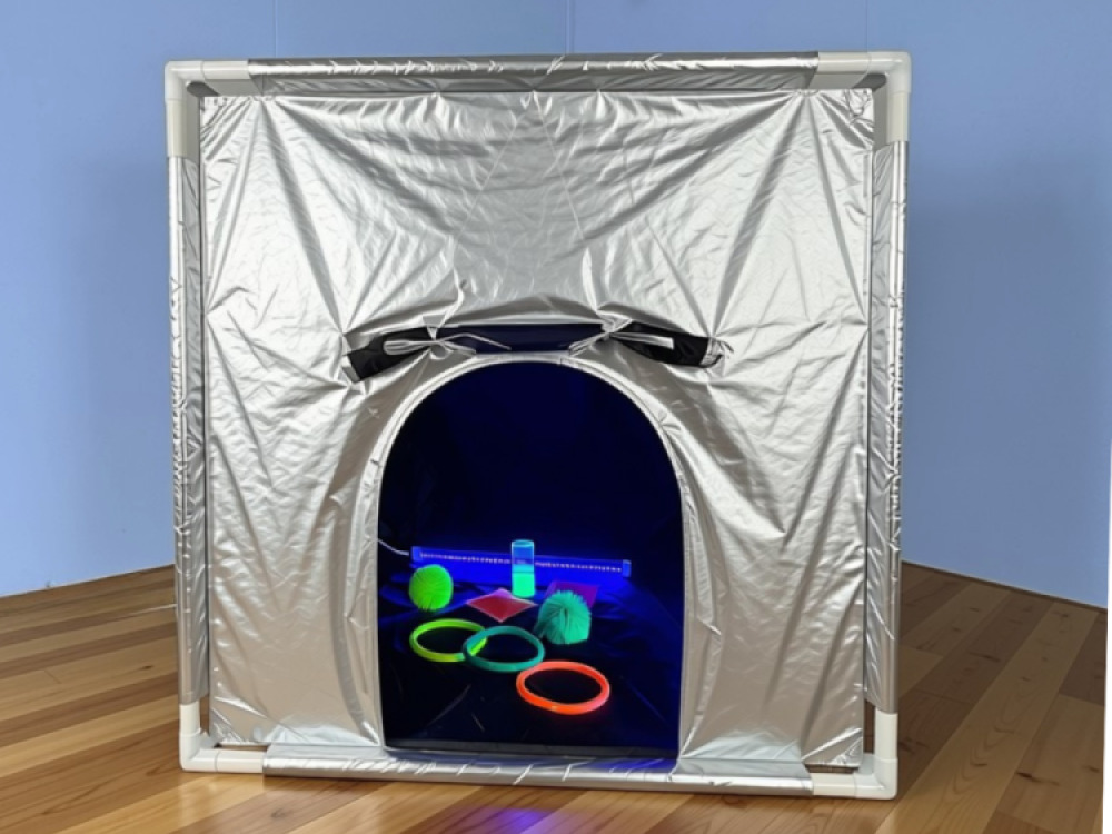 1m x 1m Dark Den Tent