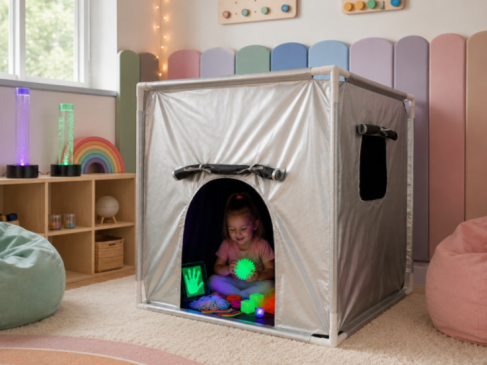 1m x 1m Dark Den Tent