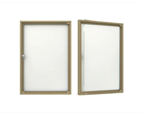 Showcase with door, magnetic inside