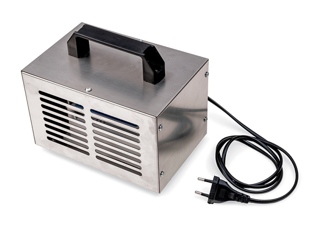 Ozone generator