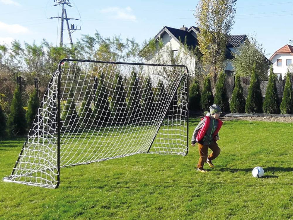 Soccer goal