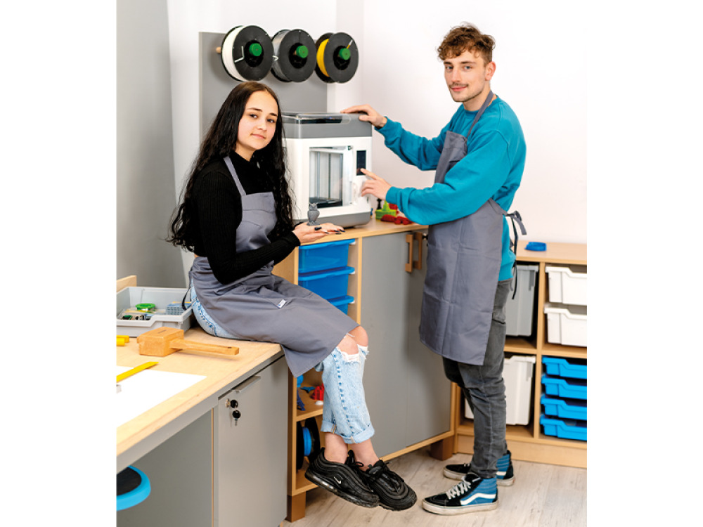 Cabinet for 3D printers and filaments