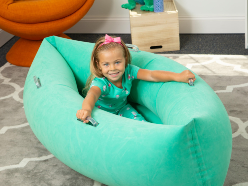Hugging Inflatable Peapod Sensory Hug Canoe 1.5mtr/Green – By Bouncyband