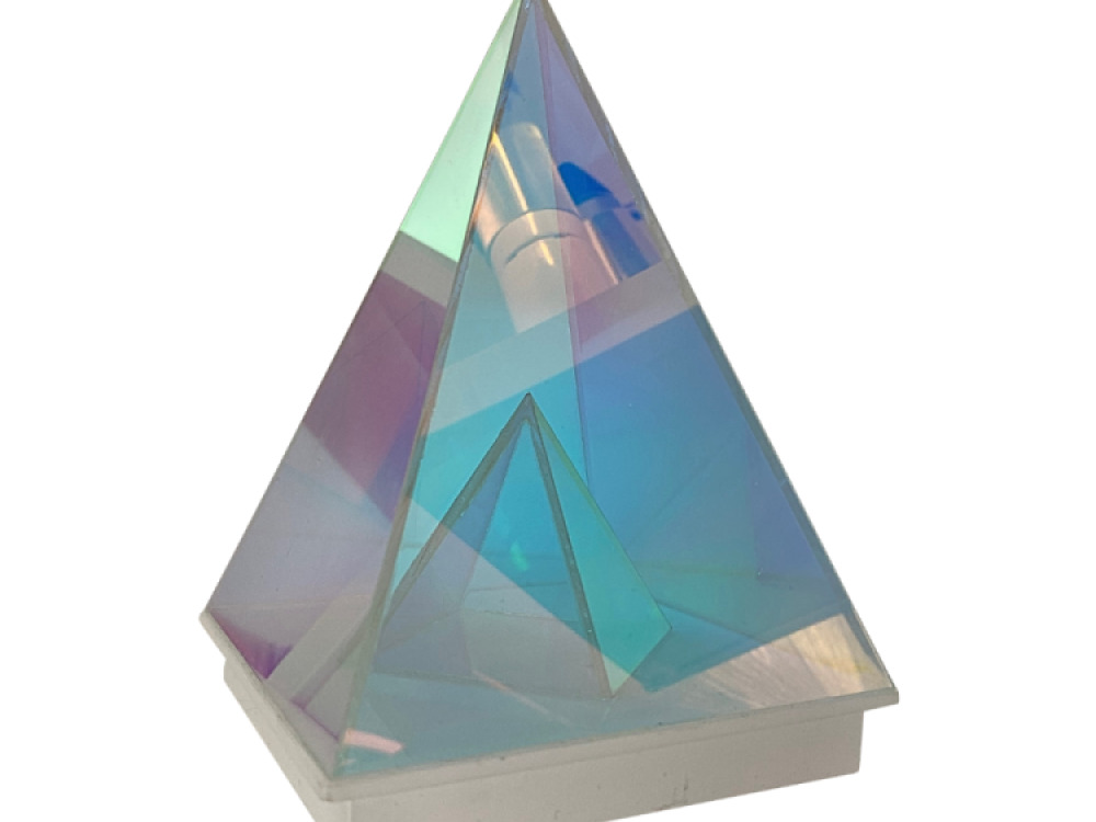 3D Prism Light – Pyramid