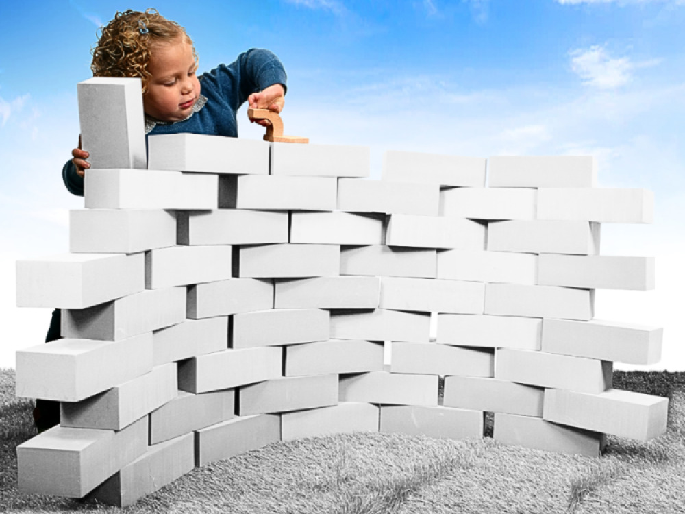 WHITE FOAM BRICKS Set of 25