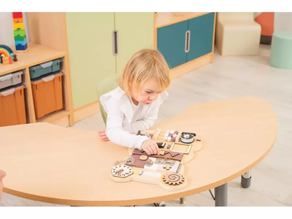 Bear. Manipulative board with locks