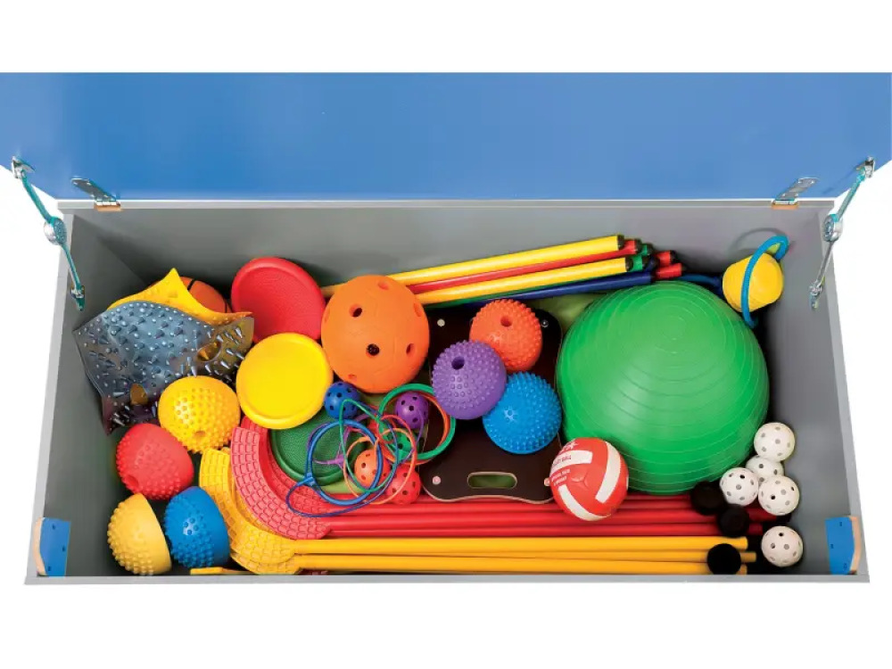 Mobile container for sports accessories. Cubo collection
