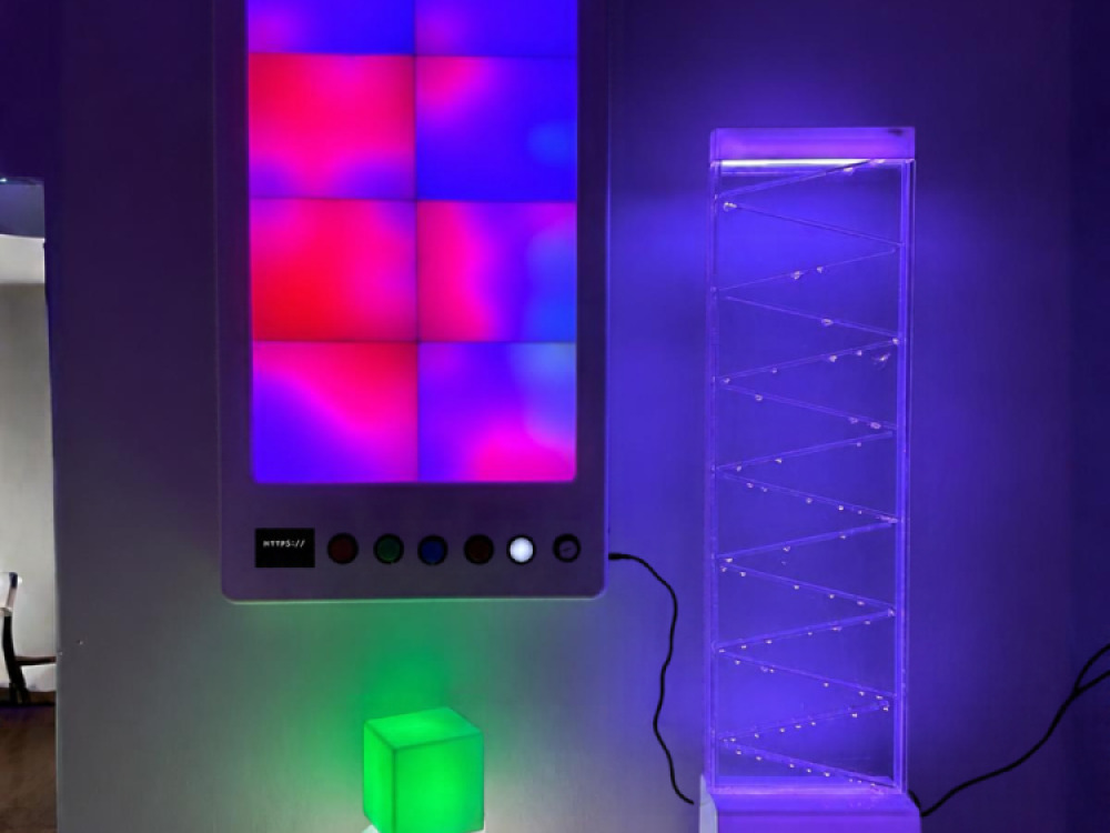 Flowing Gems Standing Water Wall