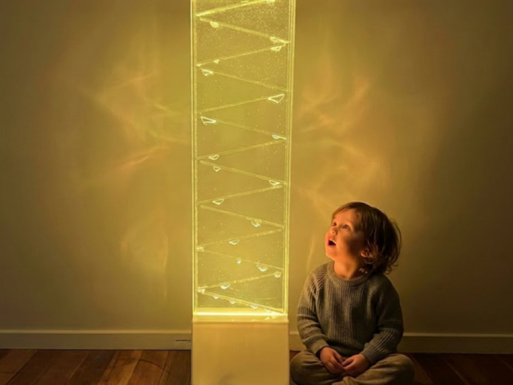 Flowing Gems Standing Water Wall