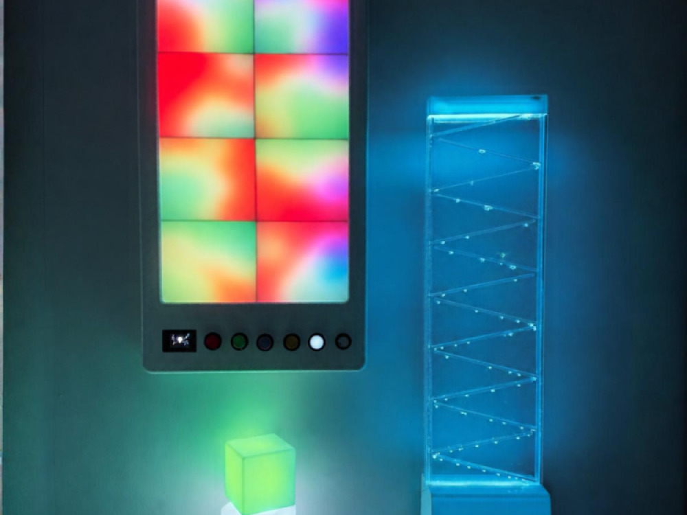 Flowing Gems Standing Water Wall