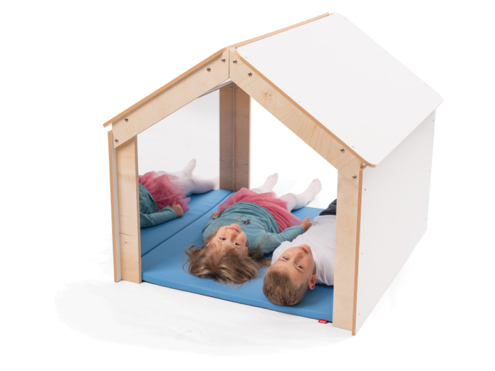 Therapeutic mirror play house