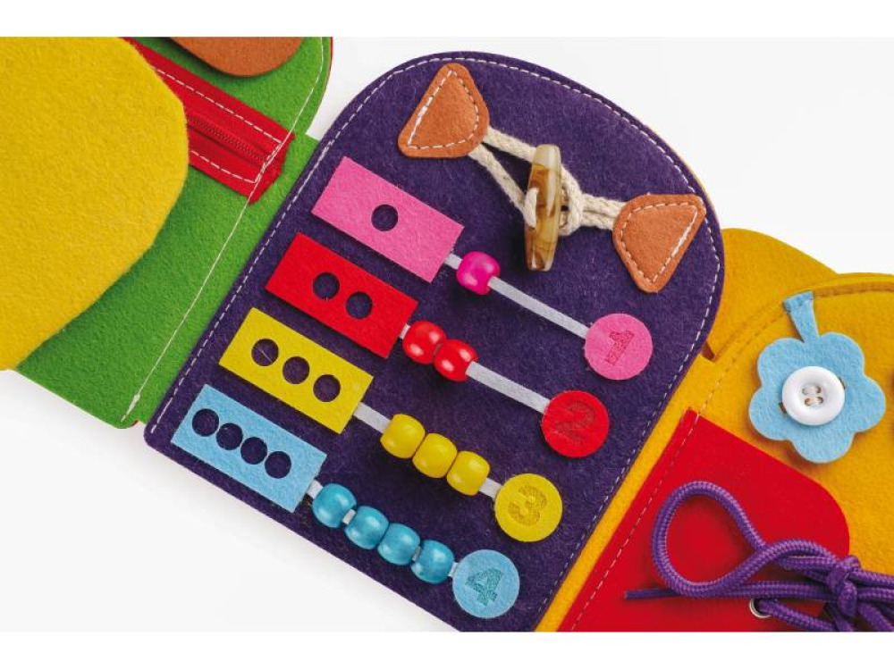 Giraffe - manipulative book
