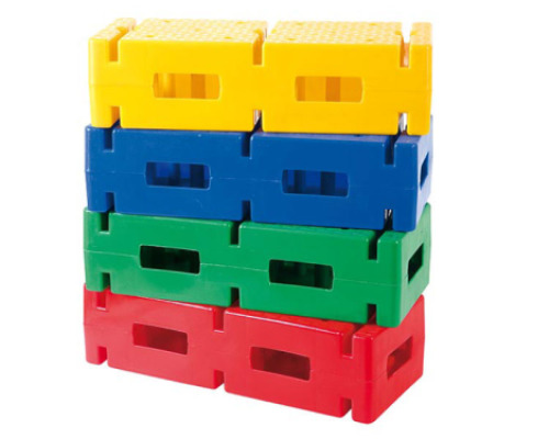 Linking bricks