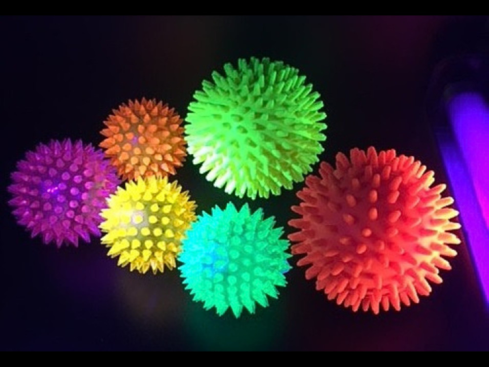 UV Spikey Ball