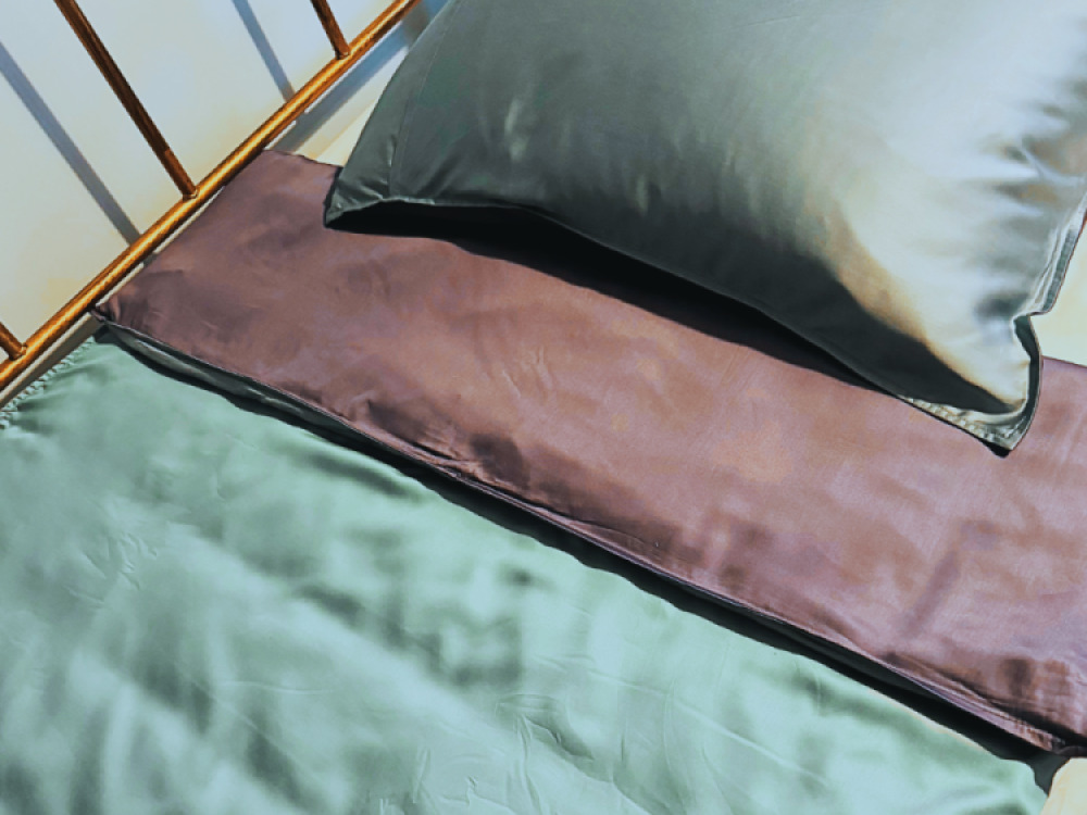 Light Weight Breathable Bamboo Fabric Weighted Blanket and Pillow Case 3kg | Grey/Green