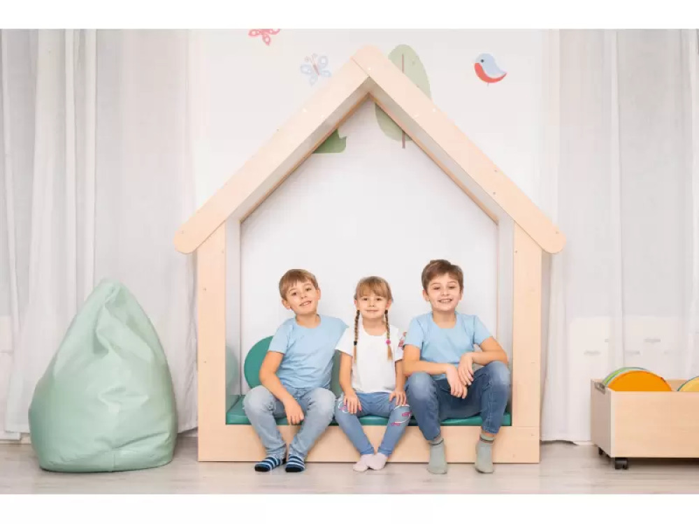 Hideout with bookcase
