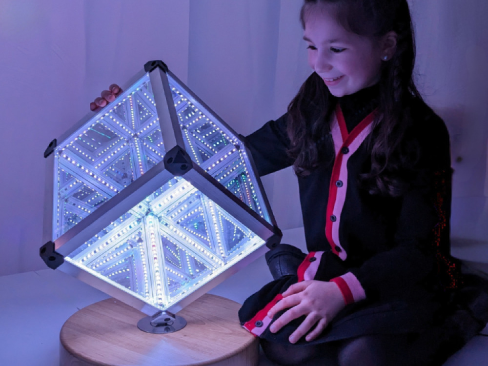 LED INFINITY CUBE 25CM