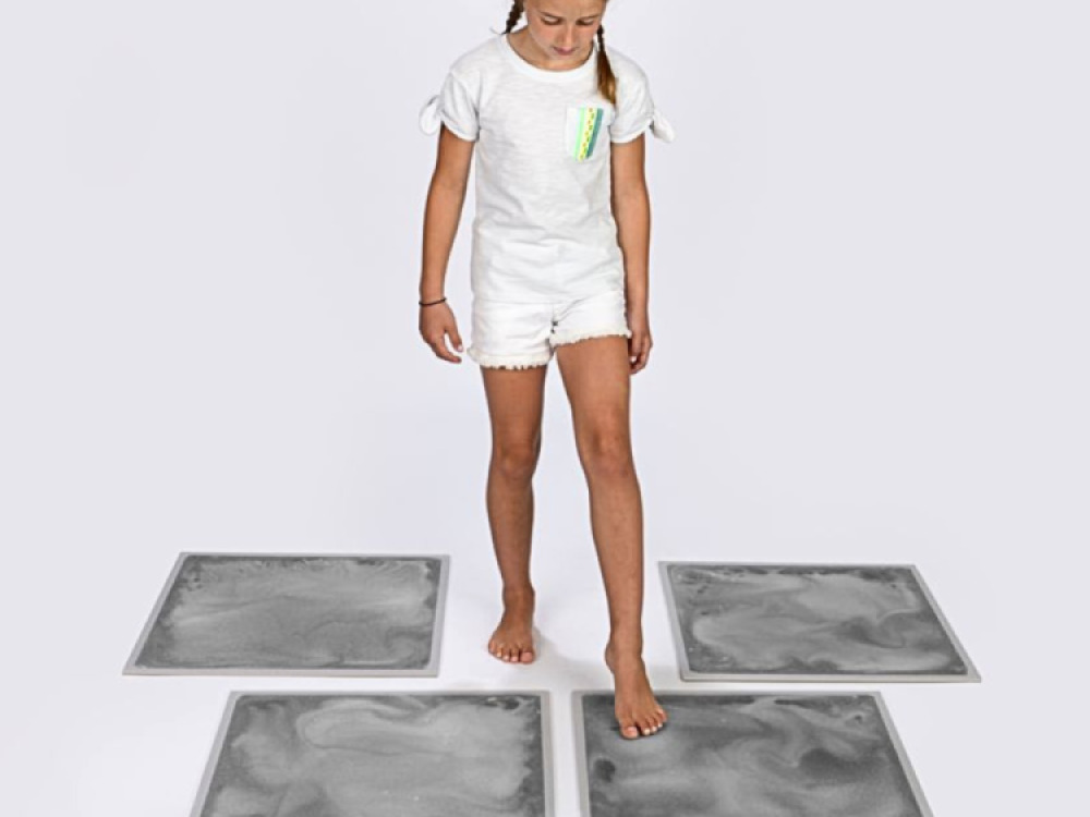 Sensory Liquid Glitter Filled Tile : Silver