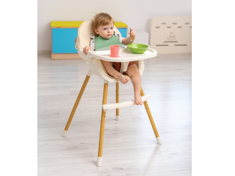 Modern feeding chair. Grey