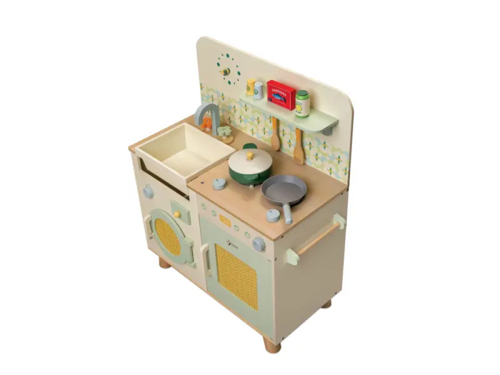 Wooden kitchen with accessories