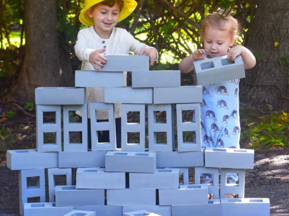 40 Piece Life Size Breeze Block