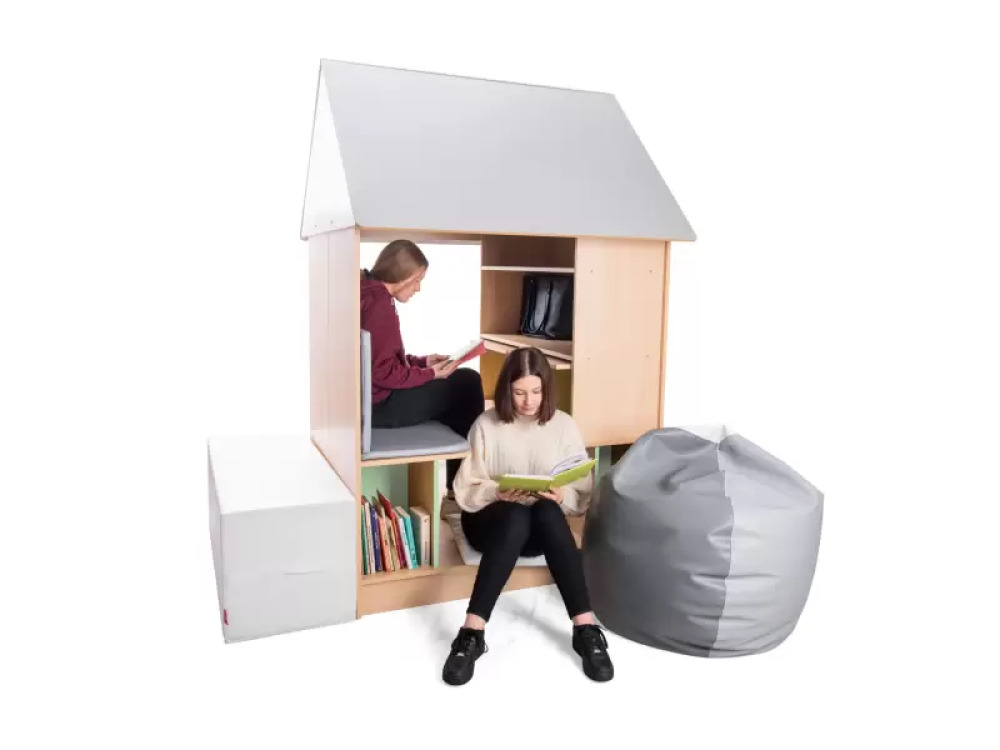 Maxi Hideaway playhouse with sofa and bookcase. Cubo collection