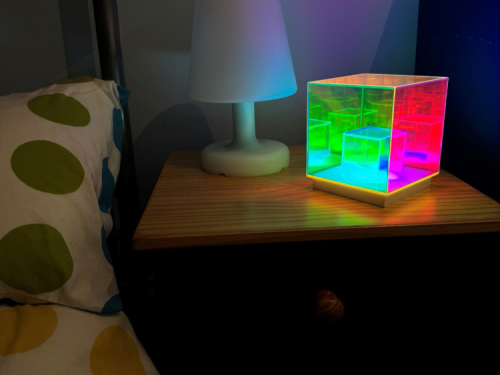 Cube Prism Light