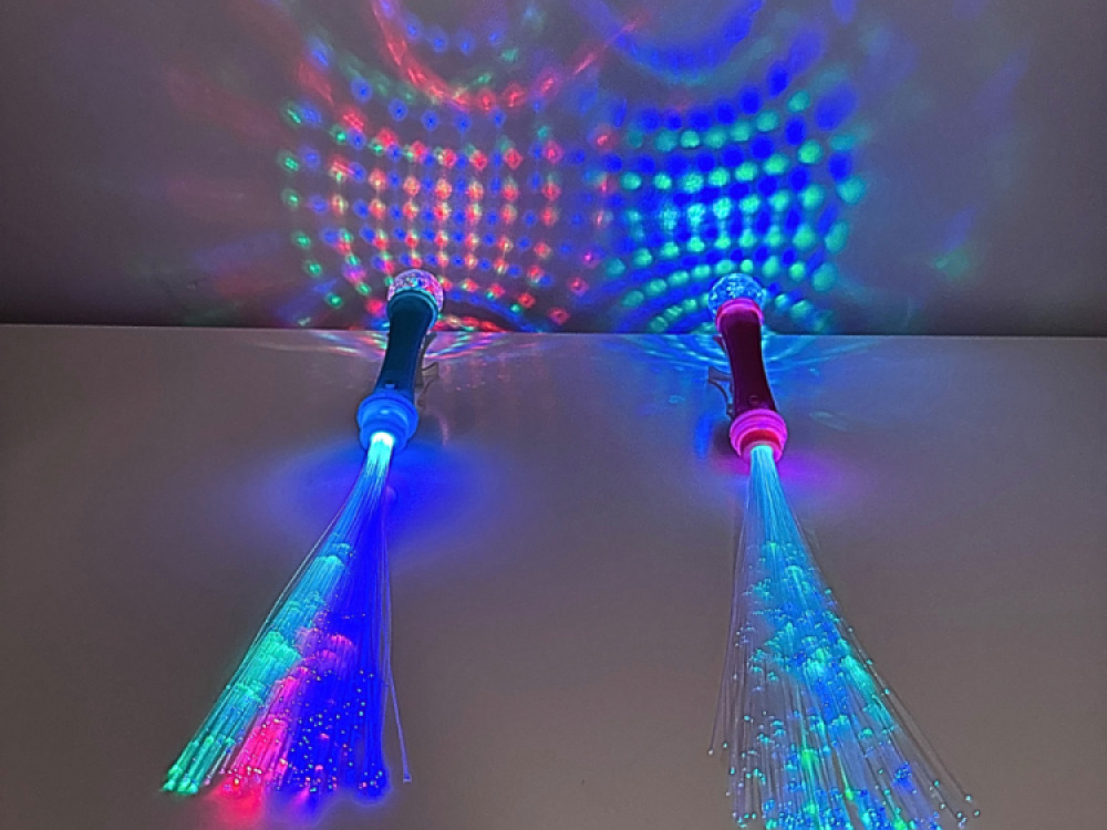 Fibre Optic Wand (one provided)