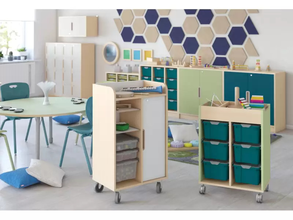 Mobile cabinet with a desk