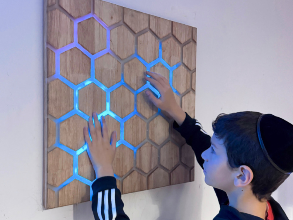 Touch Interactive Honeycomb Panel, Wall Mounted