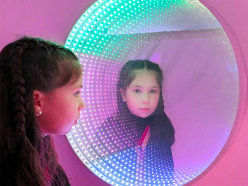 60cm Infinity Mirror with Giant Remote Buttons