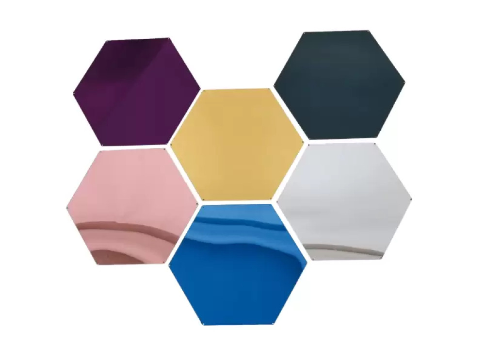 Colored mirror panels