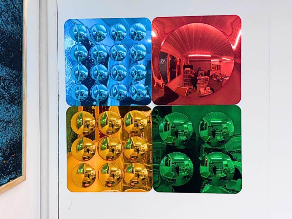 Coloured Assorted Convex Mirrors – 4 PCS