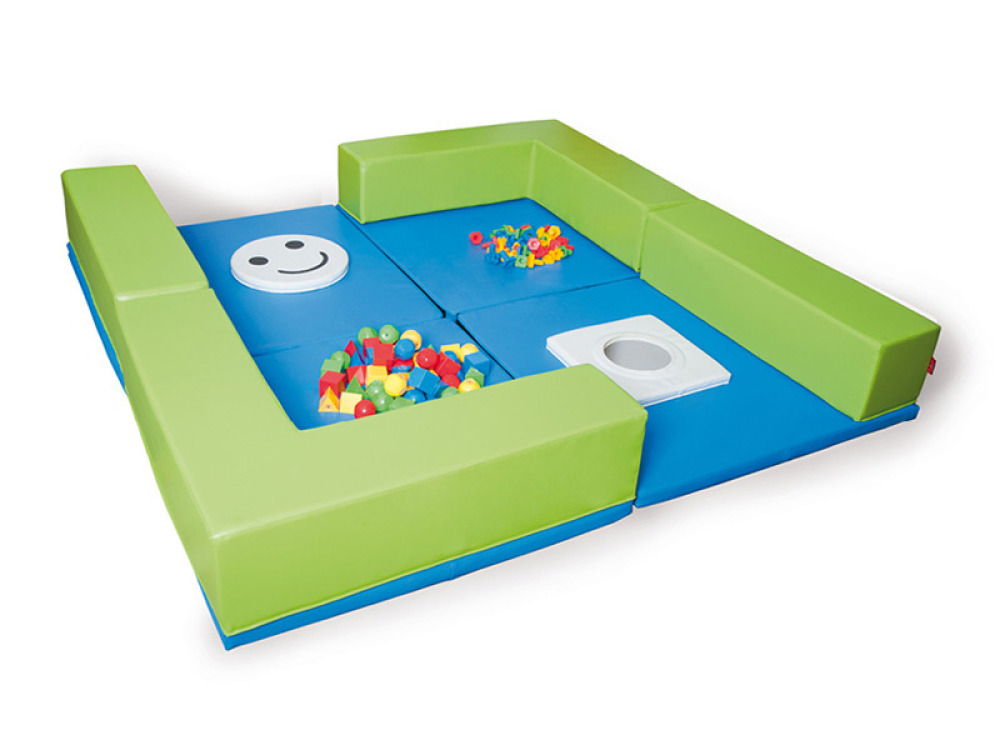Large square. Foam corner