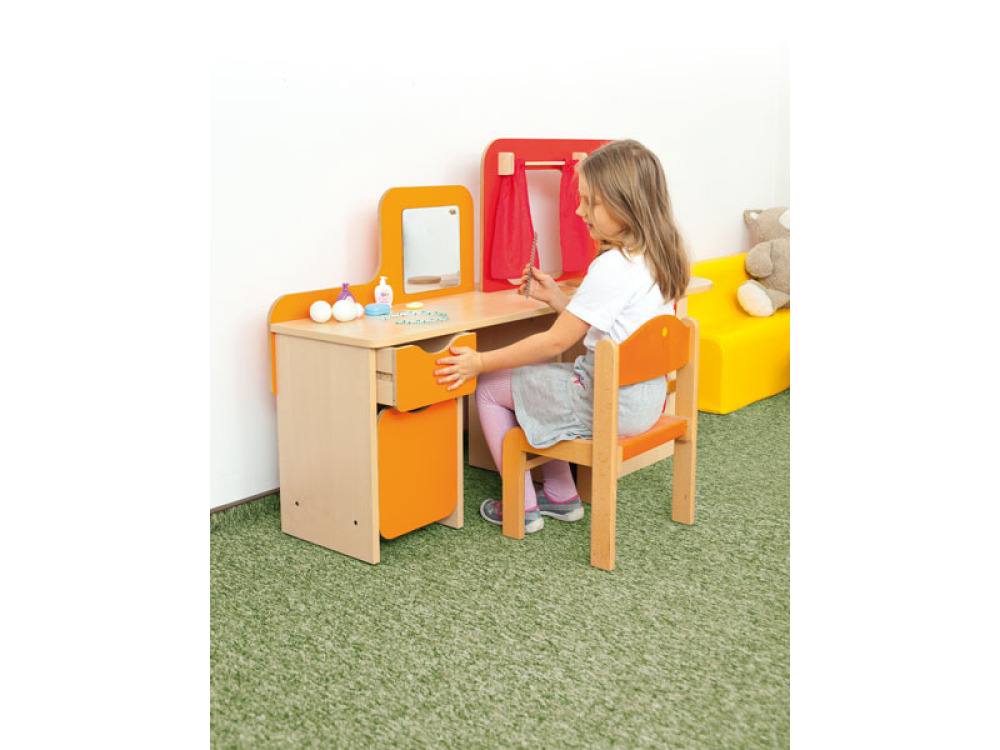 Dressing table