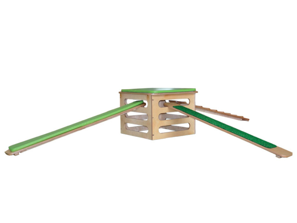 Chest with beams - set