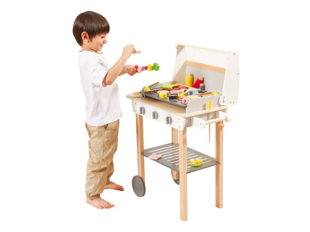 BBQ - wooden play corner