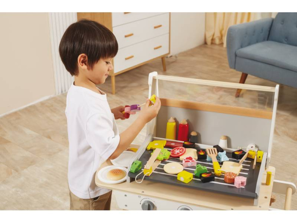 BBQ - wooden play corner
