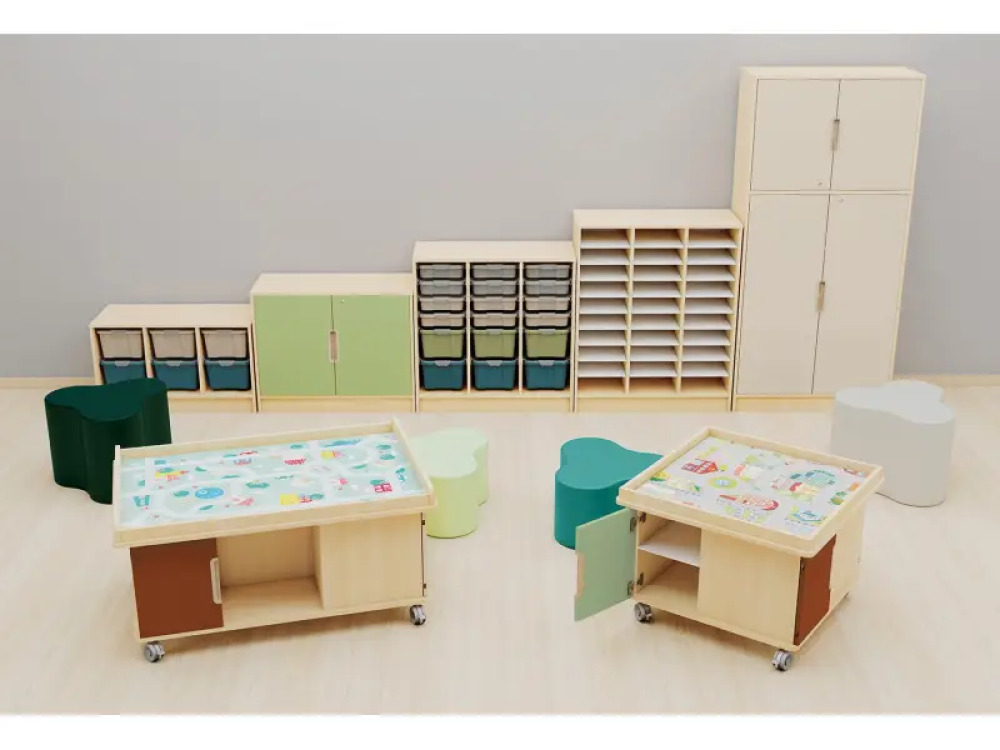 Storage Unit 92 with compartments - X