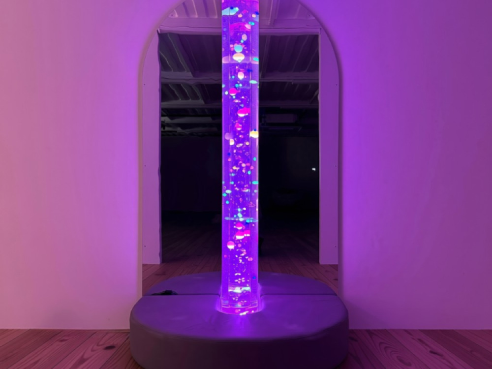 Jumbo Bead Tube with Mirror and Padded Surround