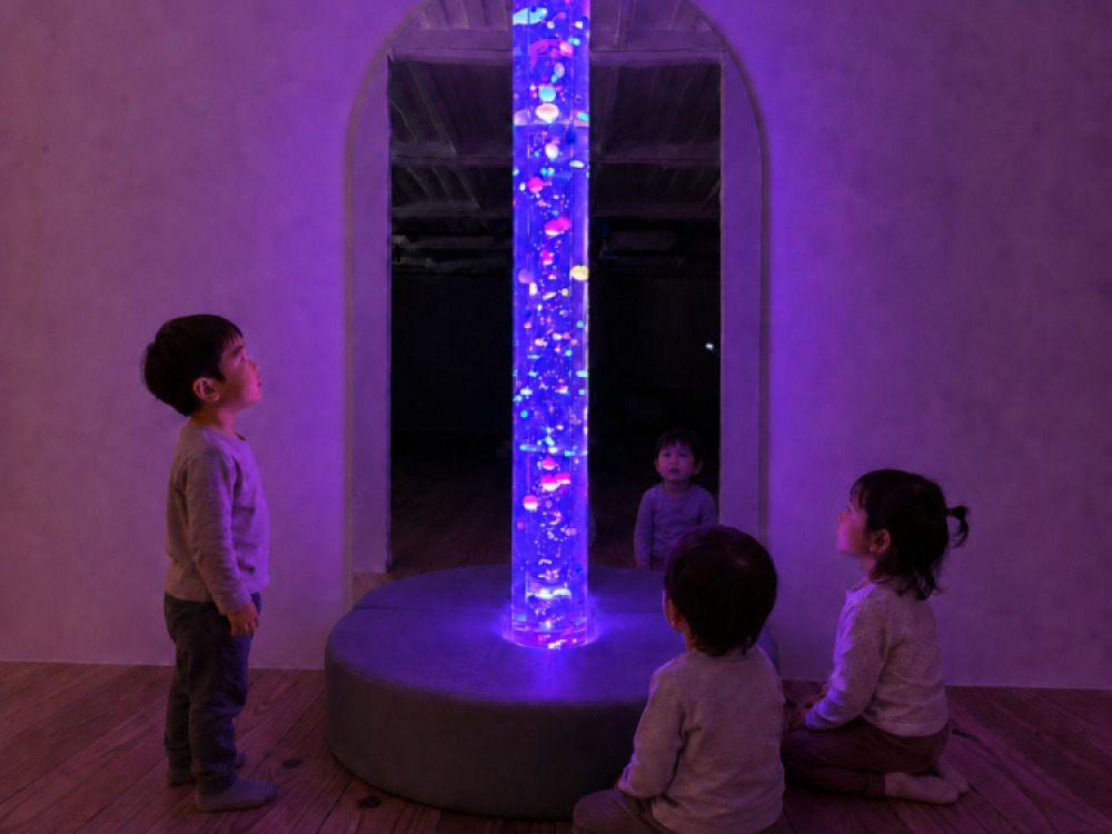 Jumbo Bead Tube with Mirror and Padded Surround