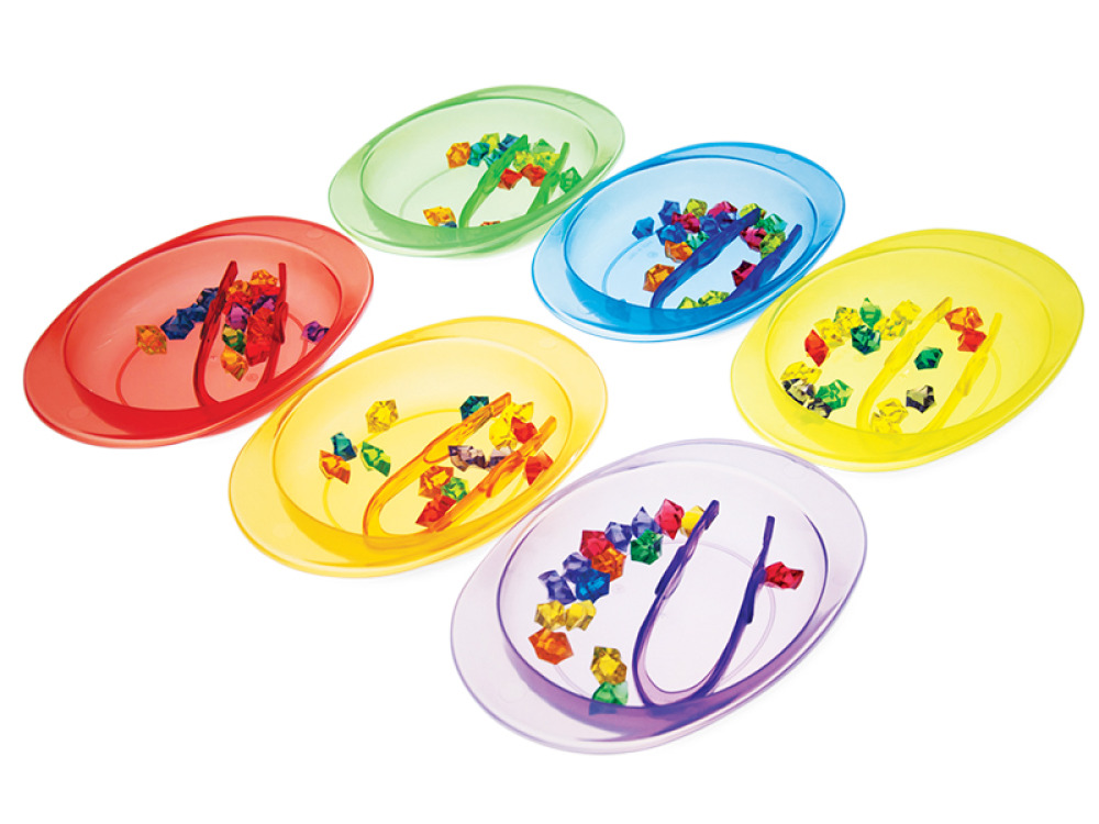 Transparent and colourful sorting set with tweezers